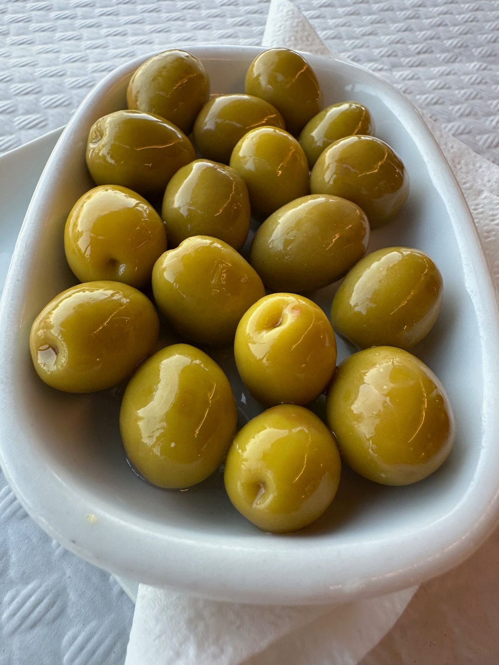 A bowl of Spanish olives